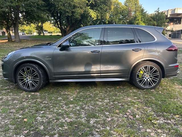 Imagine Porsche Cayenne Cayenne S Hybrid Tiptronic S