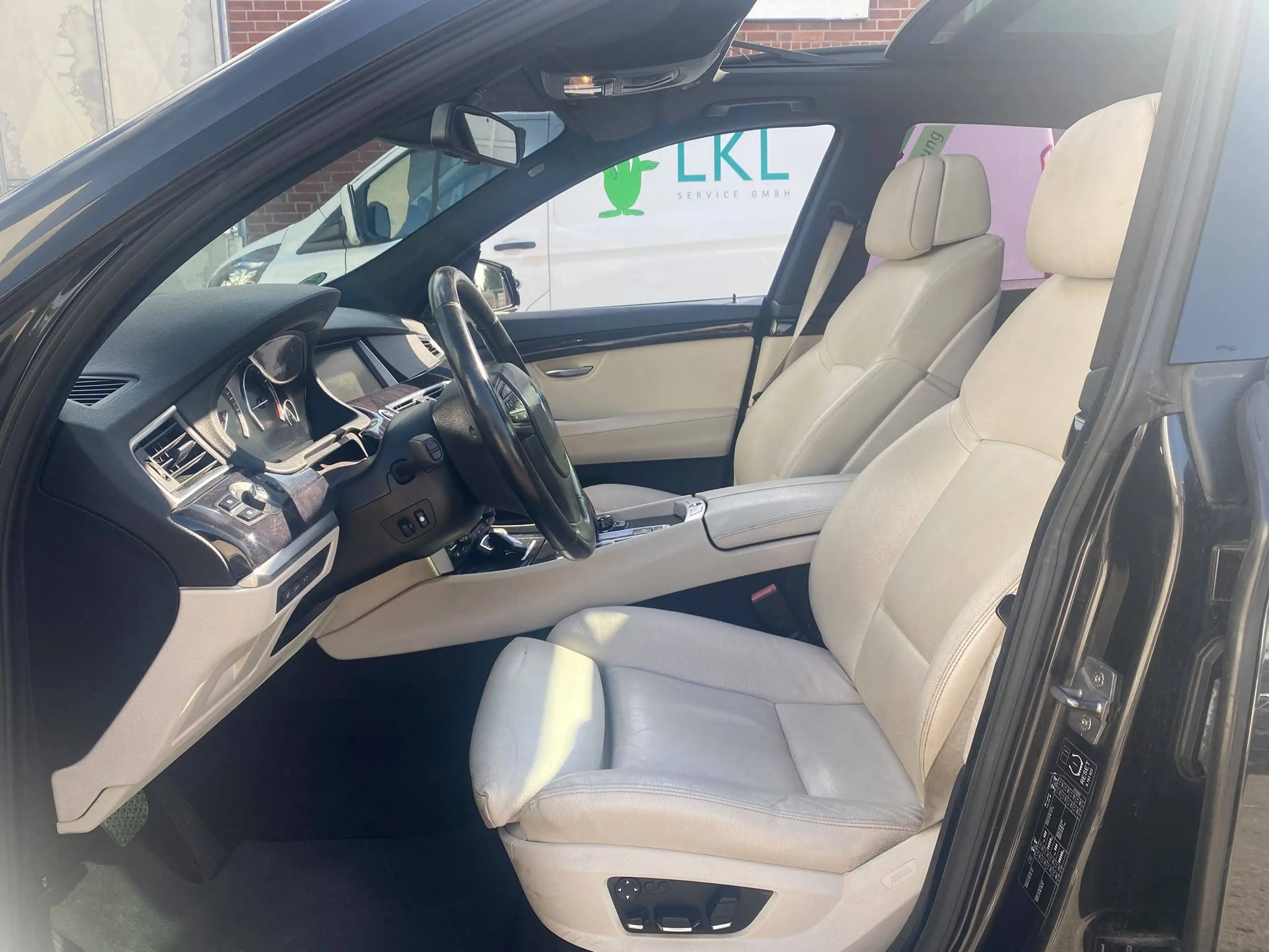 BMW 530 530 d Automatik Klima Navi — photo 15