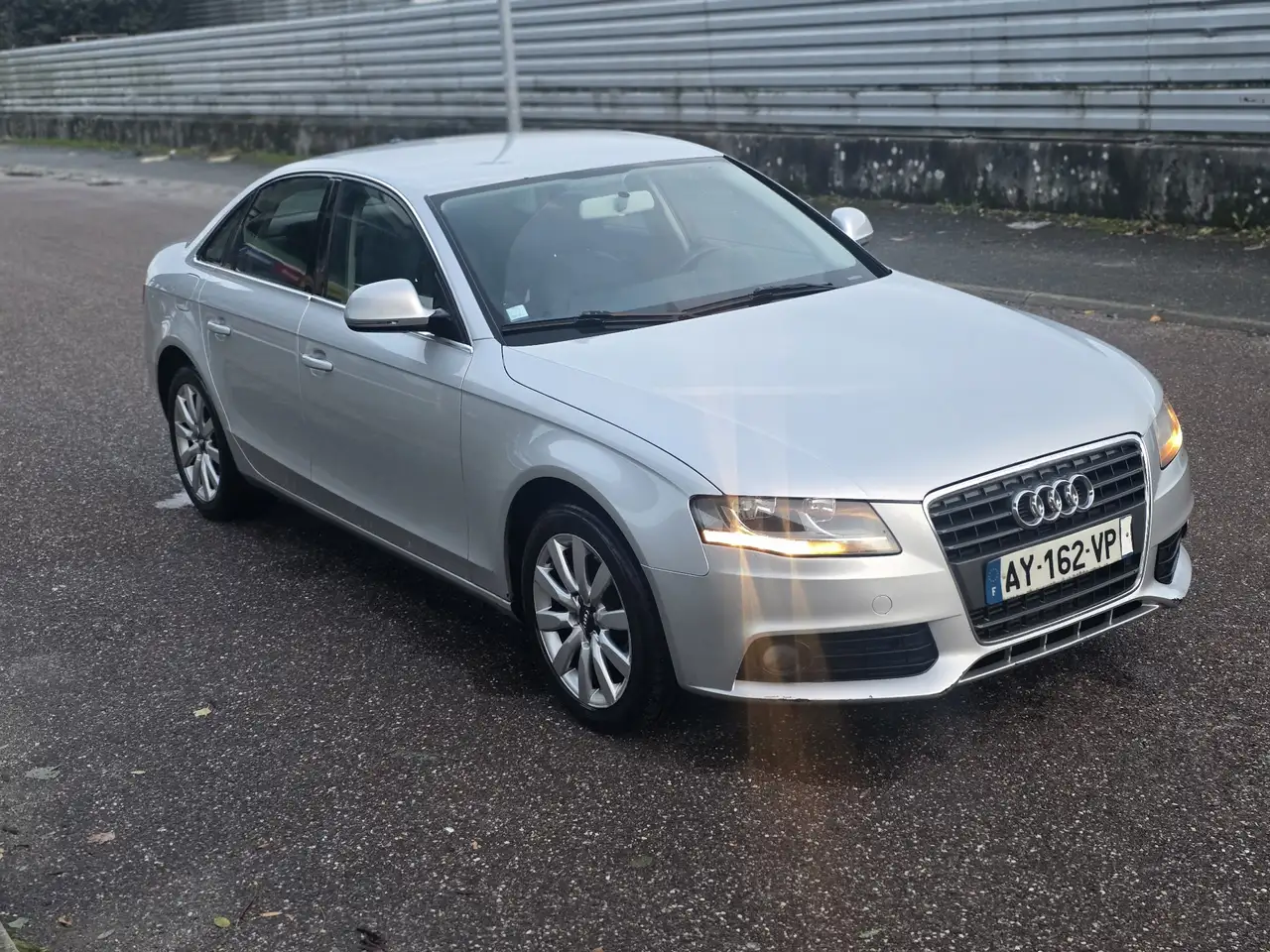 Audi A4 2.0 TDI 143 DPF Ambition Luxe Multitroni