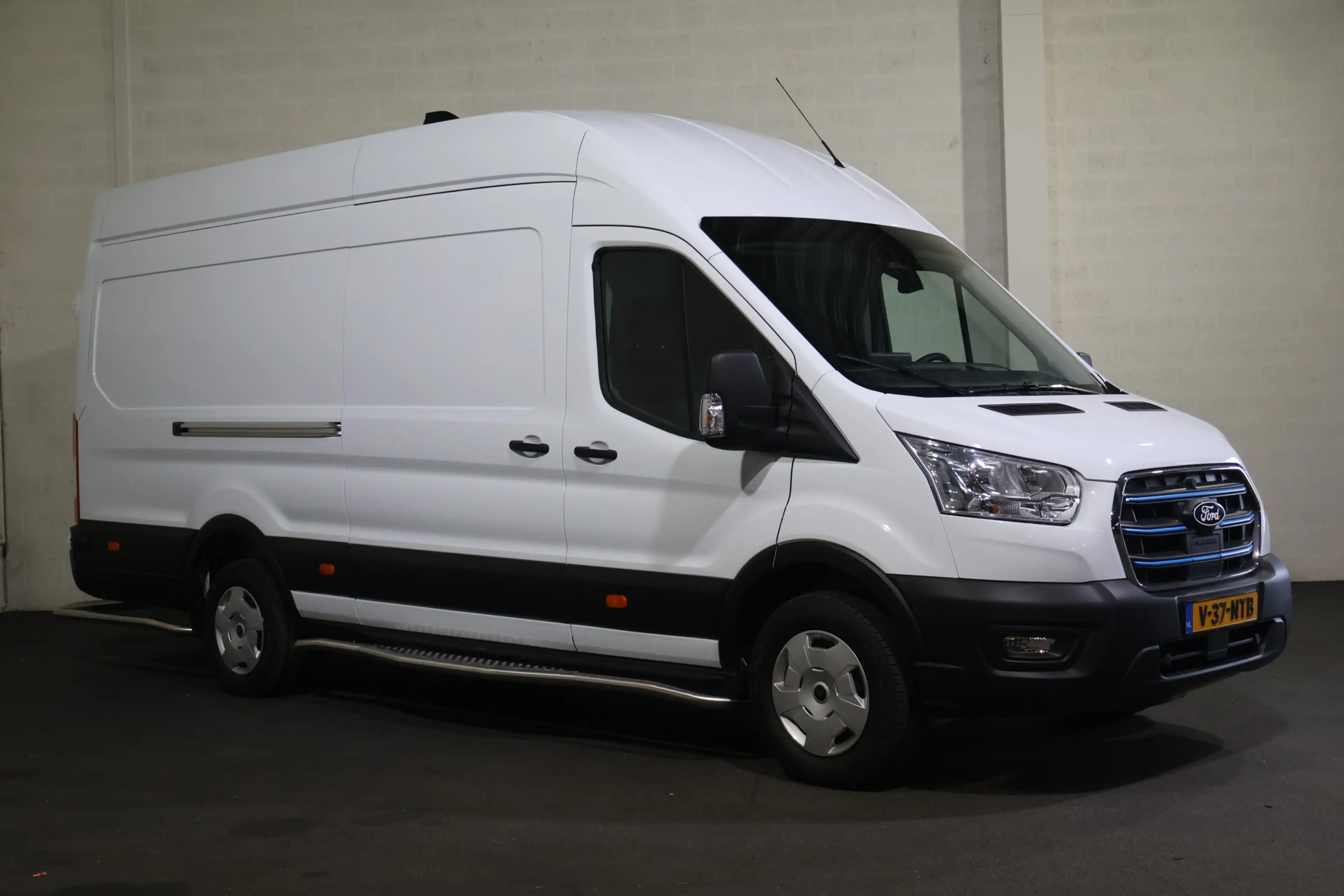 Ford E-Transit 350 L4 H3 Trend 68 kWh (Wordt verwacht) — photo 6