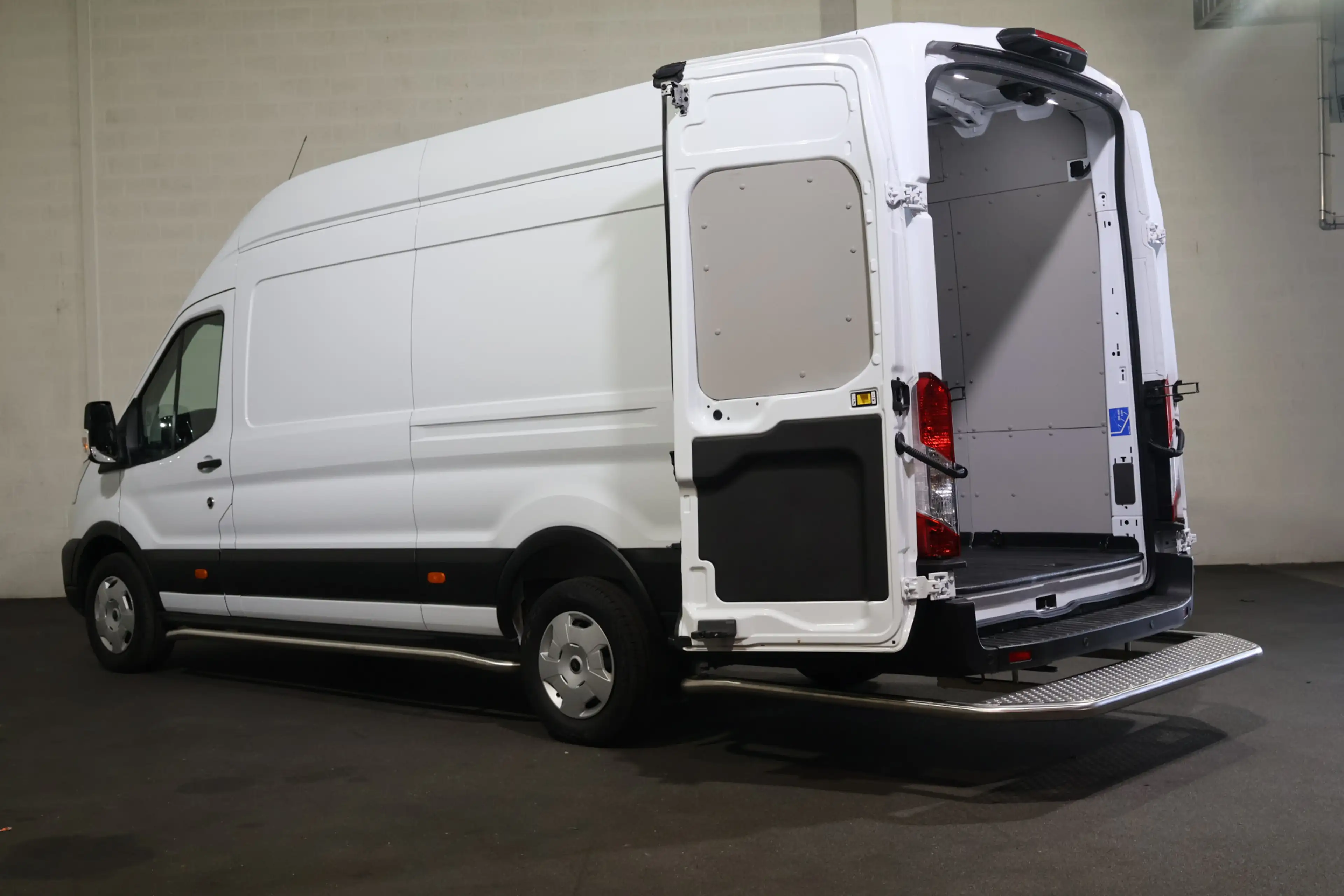 Ford E-Transit 350 L4 H3 Trend 68 kWh (Wordt verwacht) — photo 11