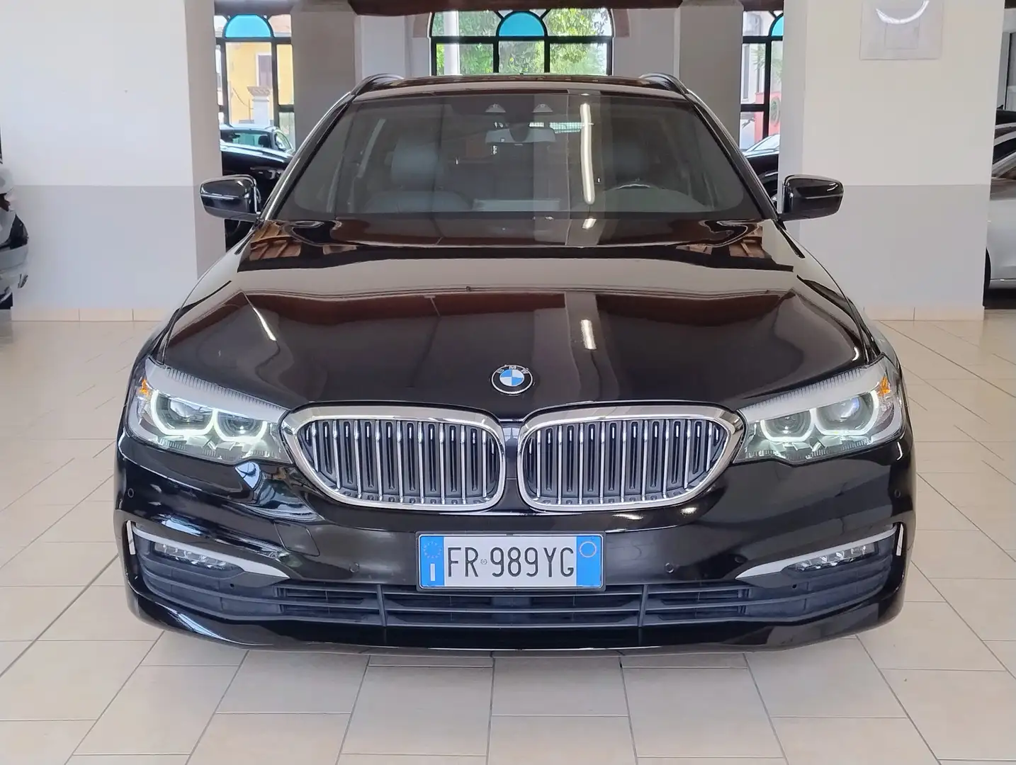 BMW 530 d 249cv Touring auto SEDILI SPORT TELAIO ADATTIVO Zwart - 2