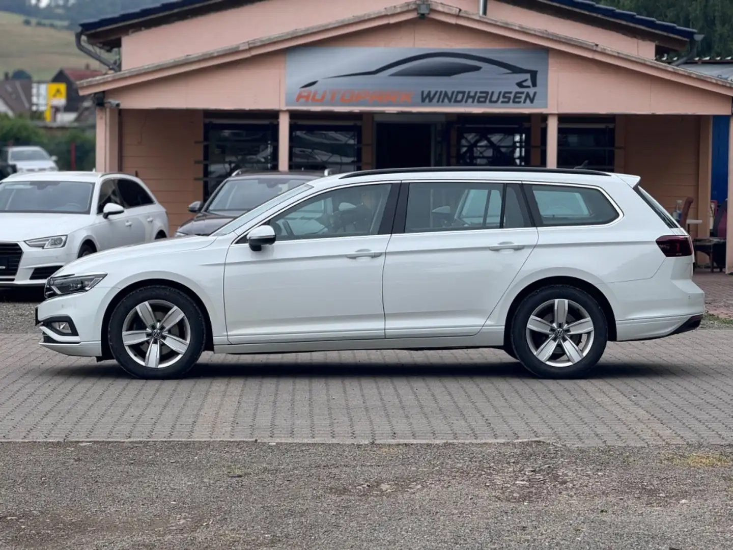 Volkswagen Passat Variant Passat  2.0 TDI DSG 1 HAND *LED *NAVI *TÜV NEU Weiß - 2