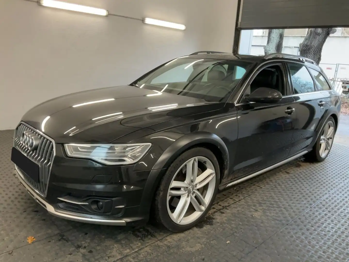 Audi A6 allroad 3.0 TFSI *AHK| LED| Pano| Navi* Schwarz - 1