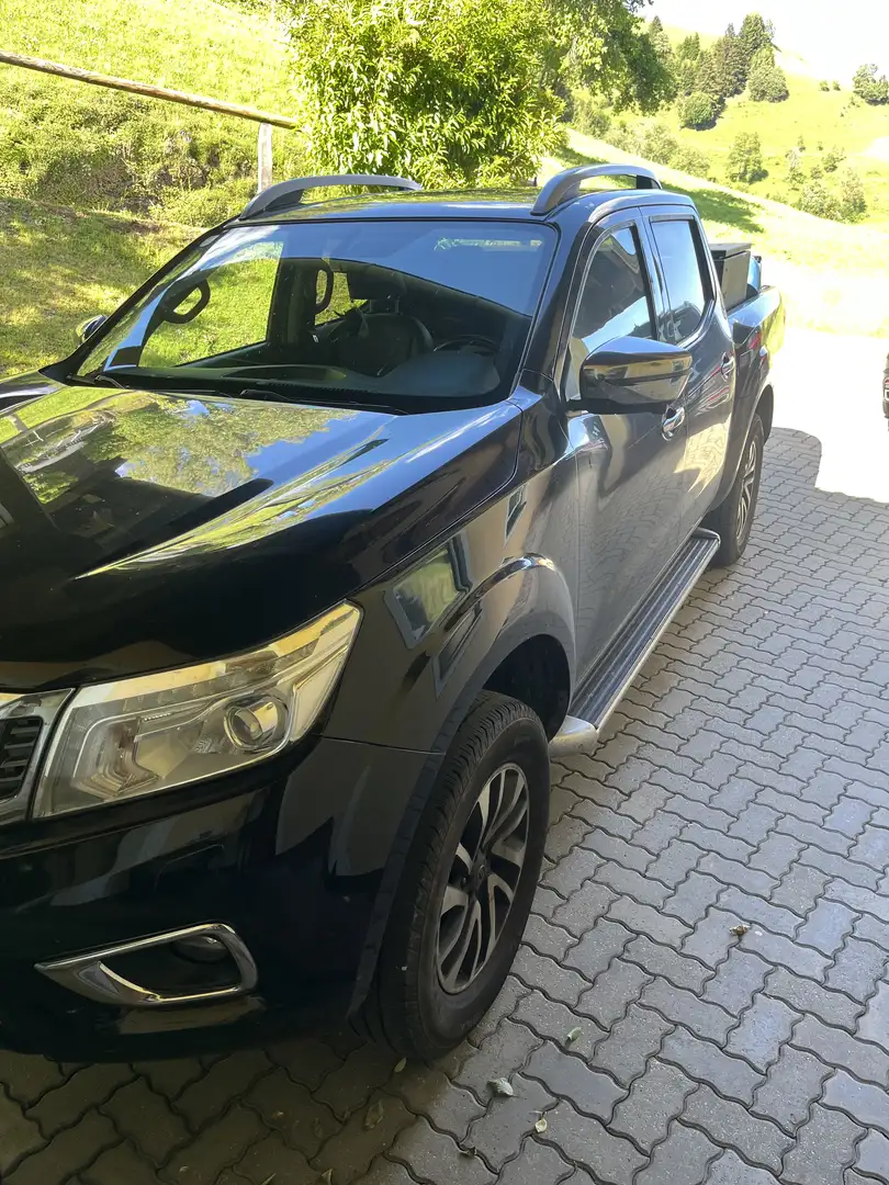 Nissan NP300 Tekna Double Cab 4x4 Schwarz - 2