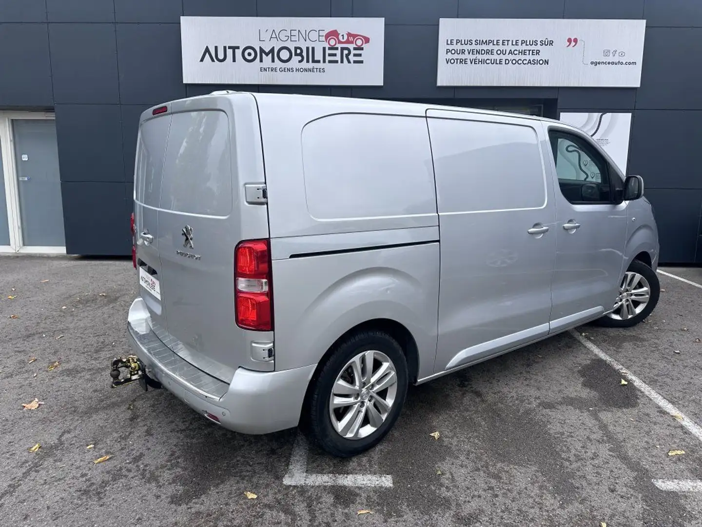 Peugeot Expert FGN TOLE STANDARD 2.0l BLUEHDI 150 S&S BVM6 PREMIUM TVA NON RÉCUPÉRABLE Gri - 2