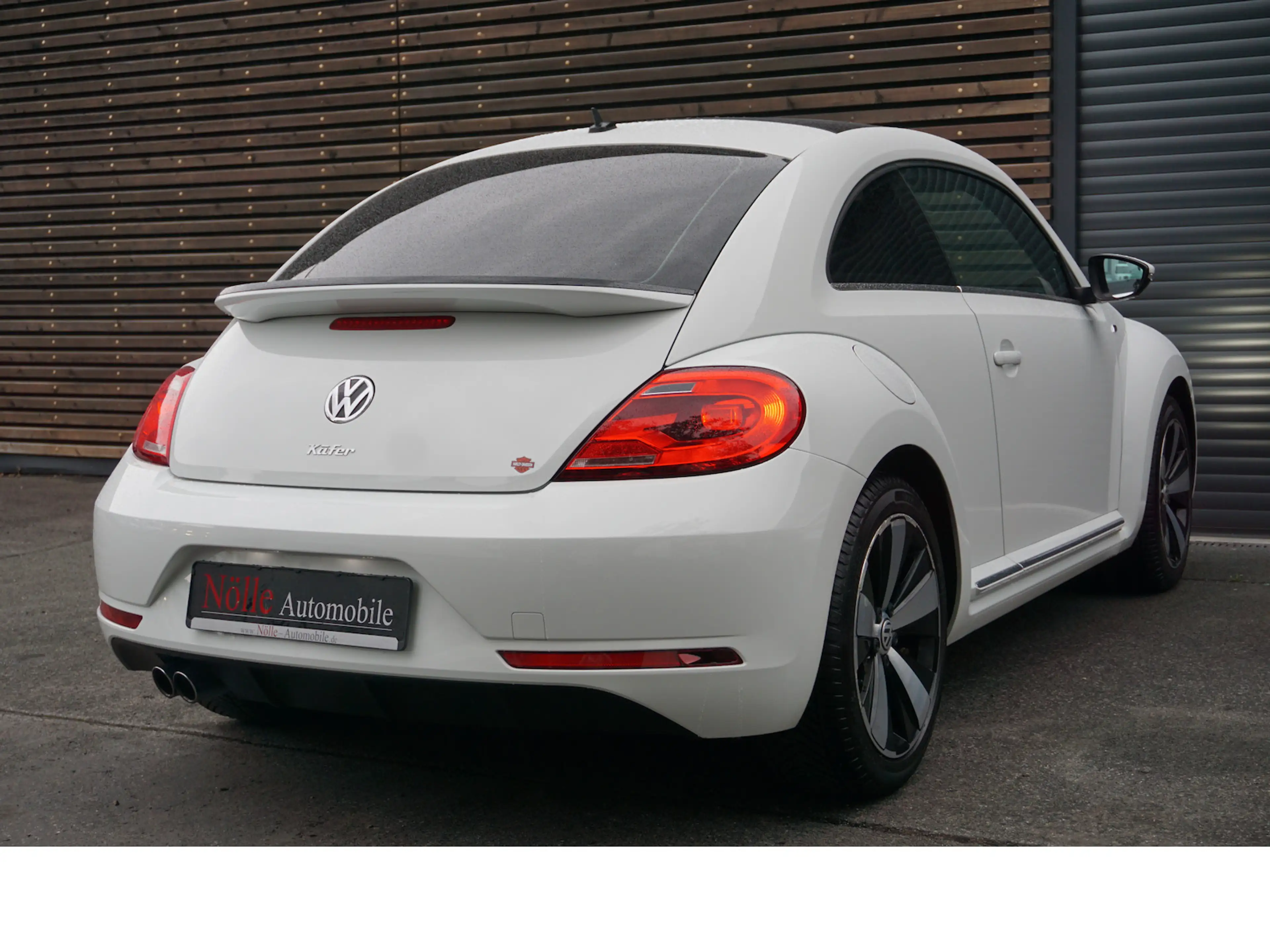 Volkswagen Beetle 1.4 TSI R-Line Pano LED Fender Sound 2.Hd — photo 7
