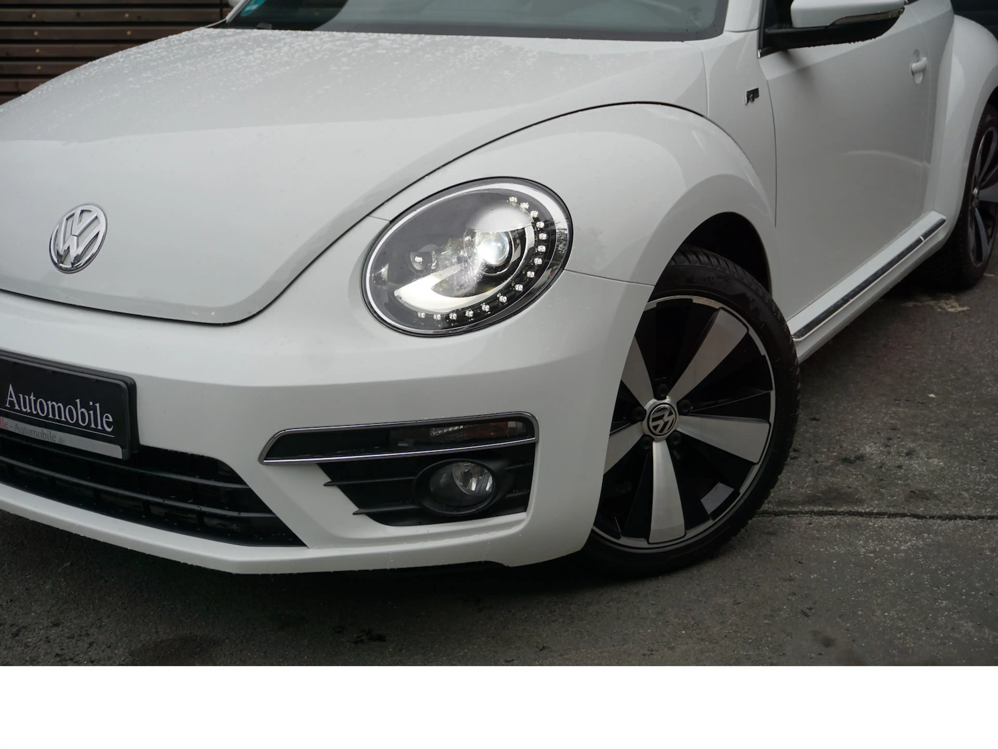 Volkswagen Beetle 1.4 TSI R-Line Pano LED Fender Sound 2.Hd — photo 2