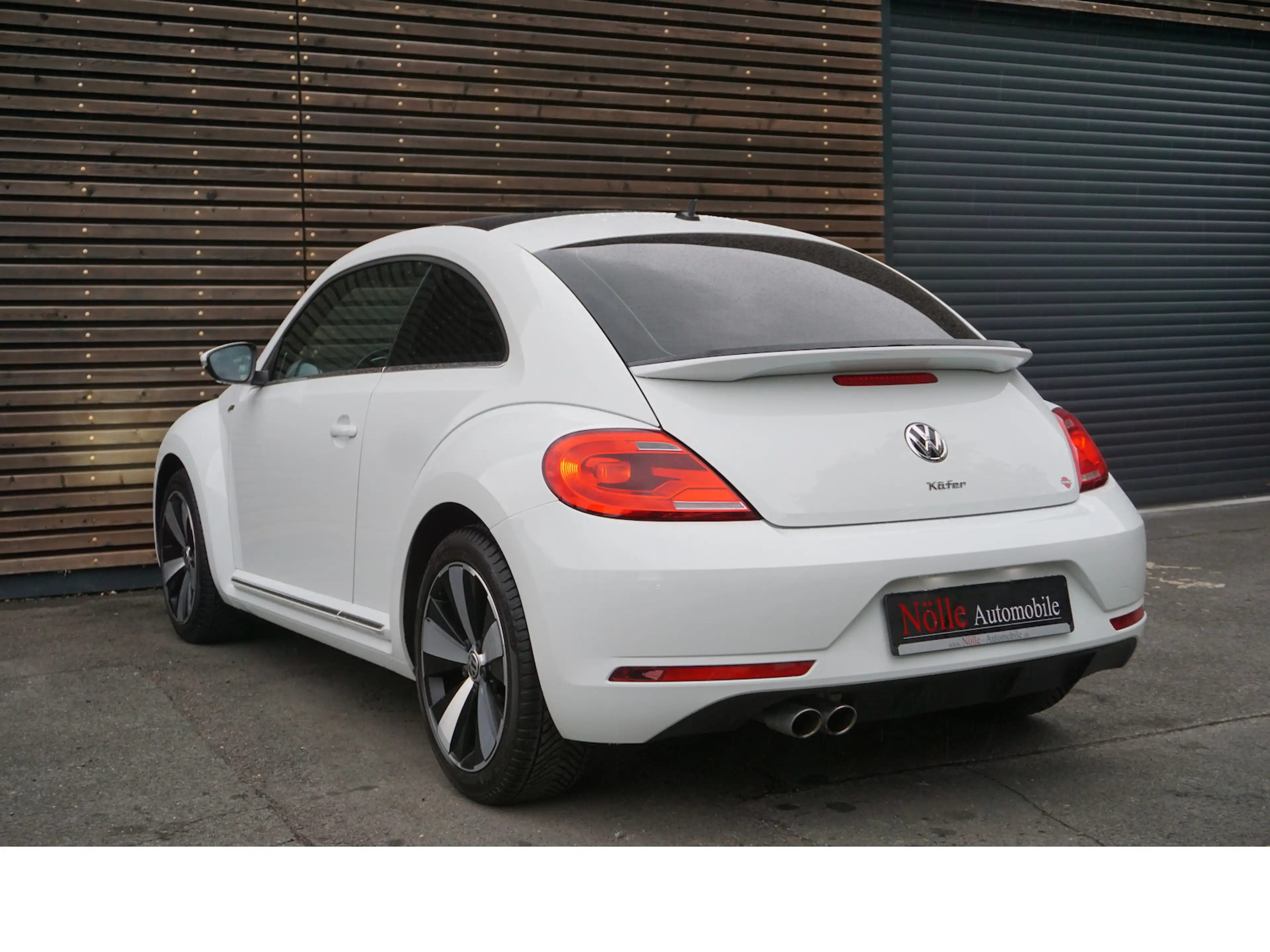Volkswagen Beetle 1.4 TSI R-Line Pano LED Fender Sound 2.Hd — photo 5