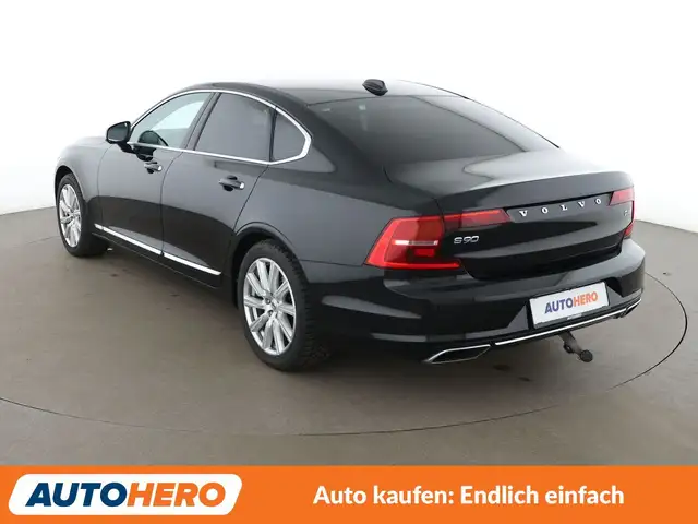 Volvo S90 view 4