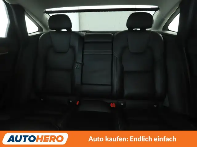 Volvo S90 view 15