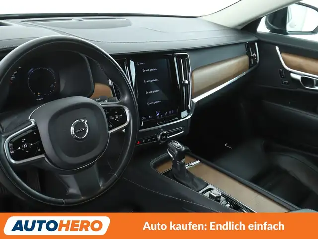 Volvo S90 view 11