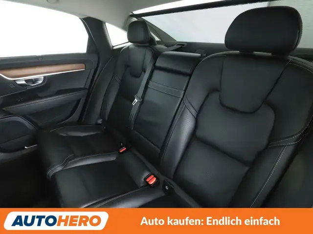 Volvo S90 view 14