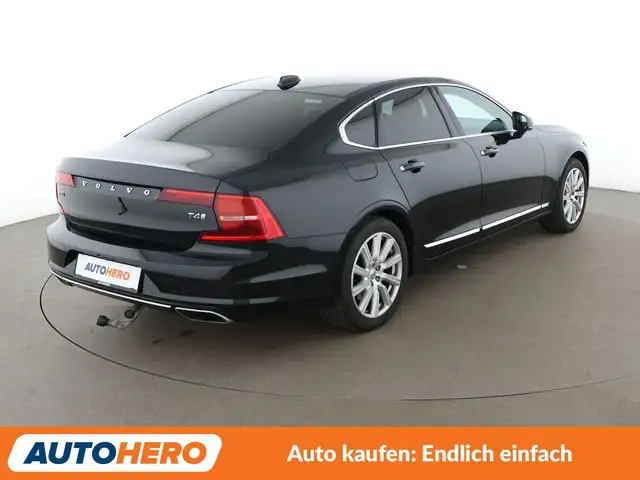 Volvo S90 view 6