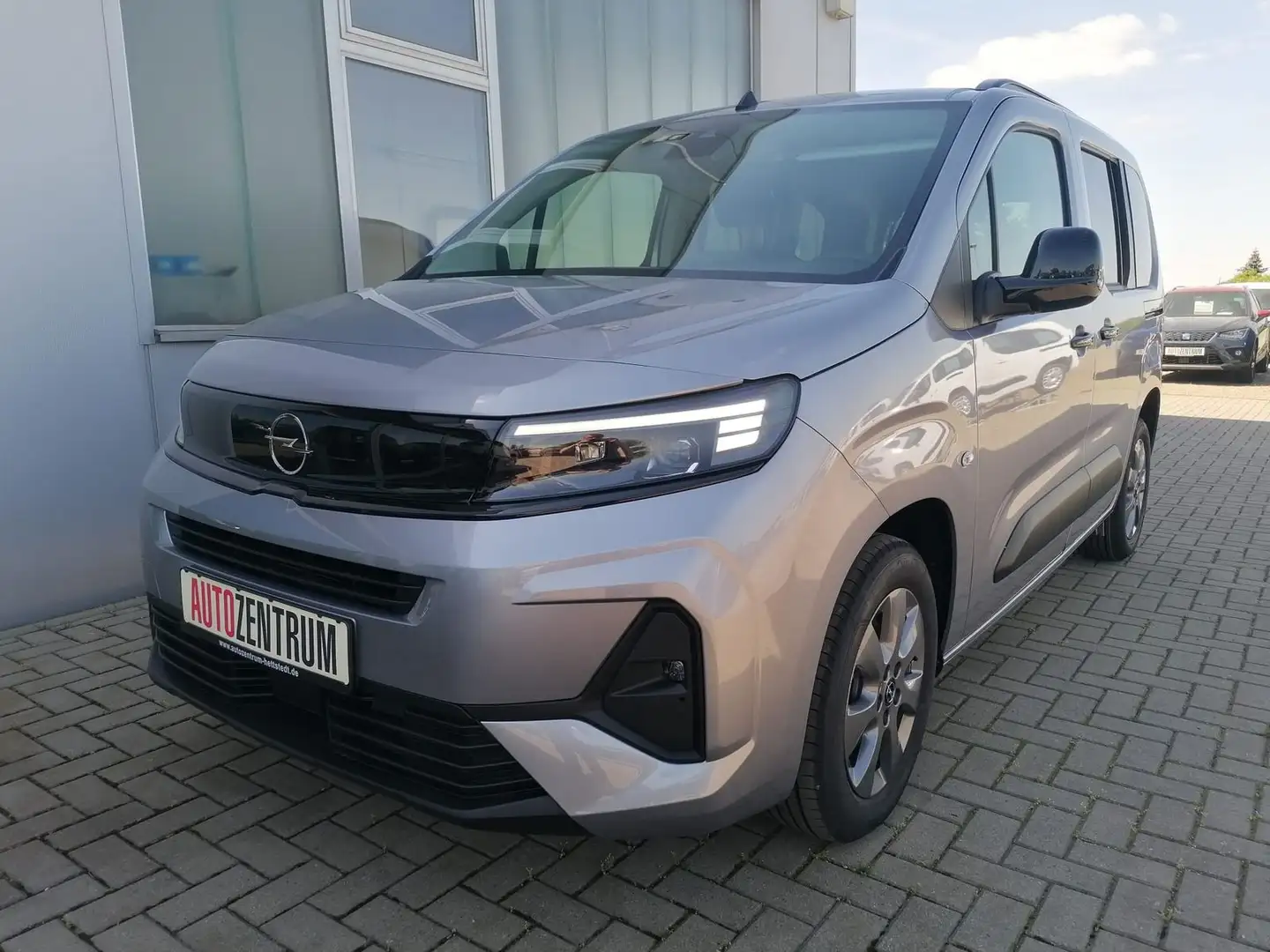 Opel Combo 1.5 D PKW MATRIX-LED ALU KAMERA NAVI 10" Gri - 1