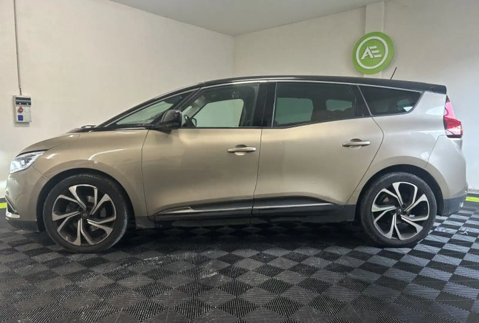 Renault Grand Scenic IV 1.7 Blue dCi 120ch Intens EDC / 7 PLACES / SUIVI ENTRETIEN COMPLET - 2