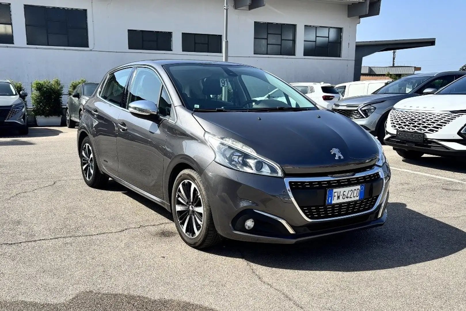 Peugeot 208 1° serie BlueHDi 75 5 porte Allure Gris - 1