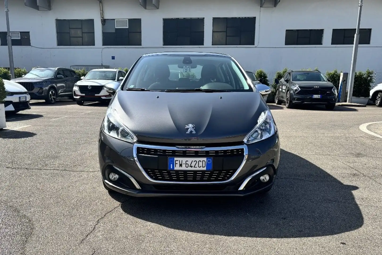 Peugeot 208 1° serie BlueHDi 75 5 porte Allure Gris - 2