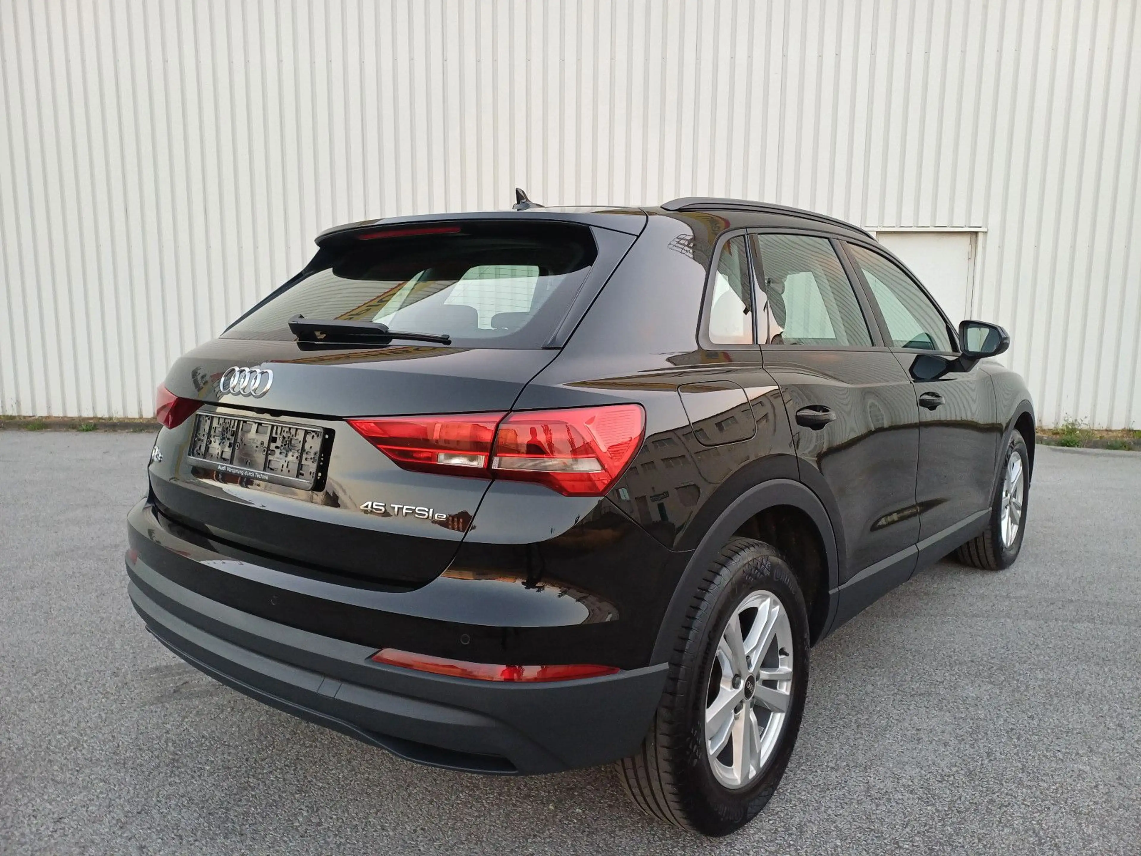 Audi Q3 45 TFSI e/Navi/Kamera/Virtual/PDC/1.HD — photo 6