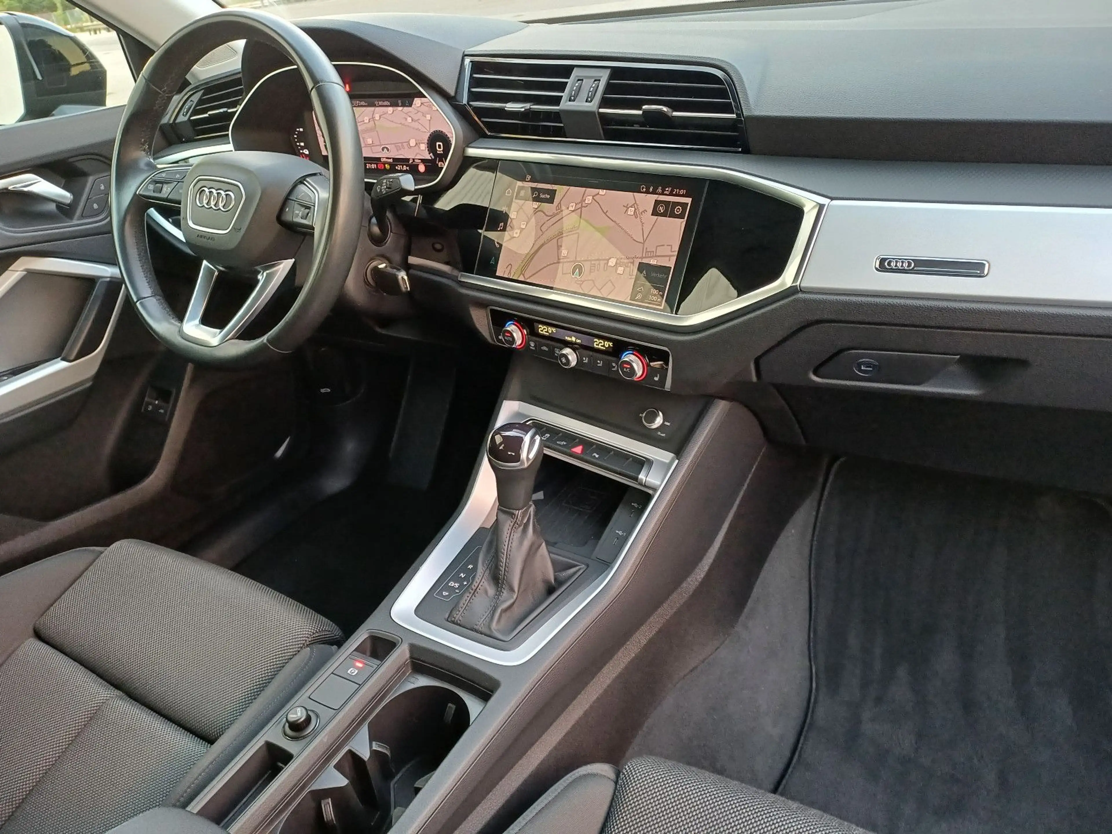 Audi Q3 45 TFSI e/Navi/Kamera/Virtual/PDC/1.HD — photo 13