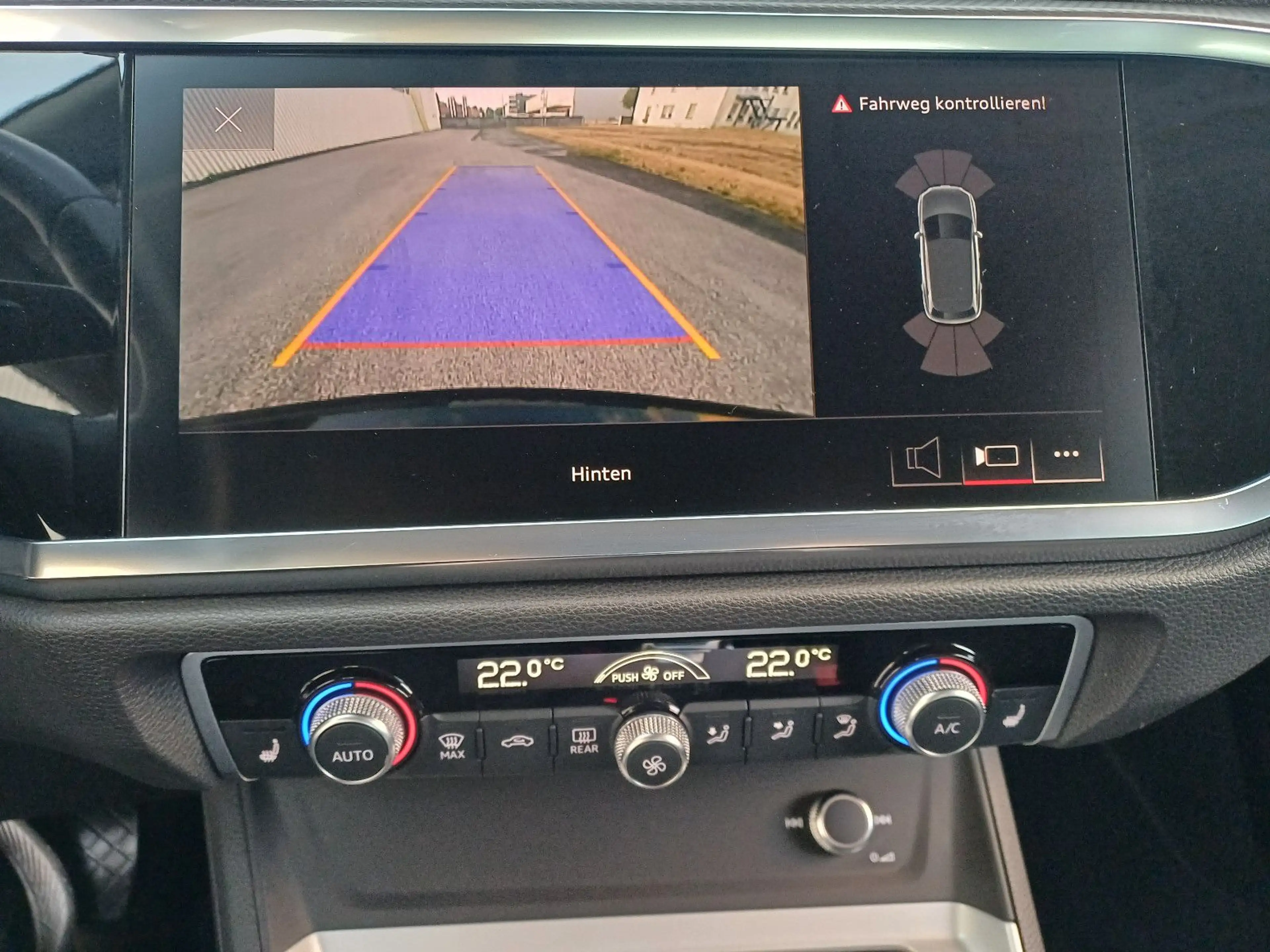 Audi Q3 45 TFSI e/Navi/Kamera/Virtual/PDC/1.HD — photo 10