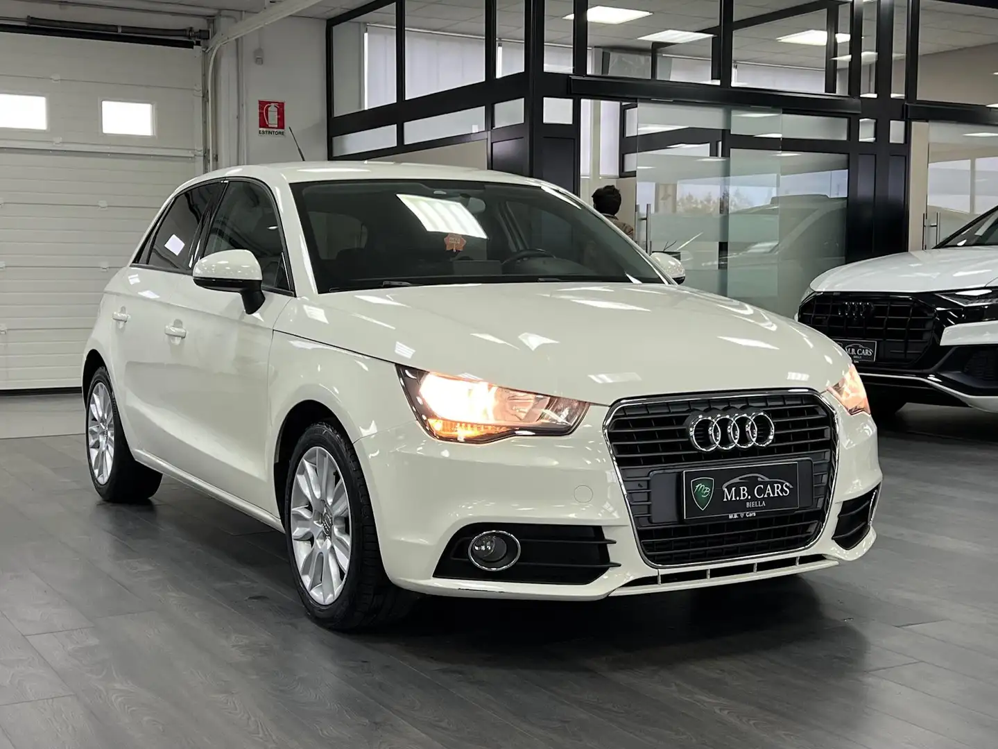 Audi A1 A1 Sportback 1.6 tdi Ambition 90cv - 1