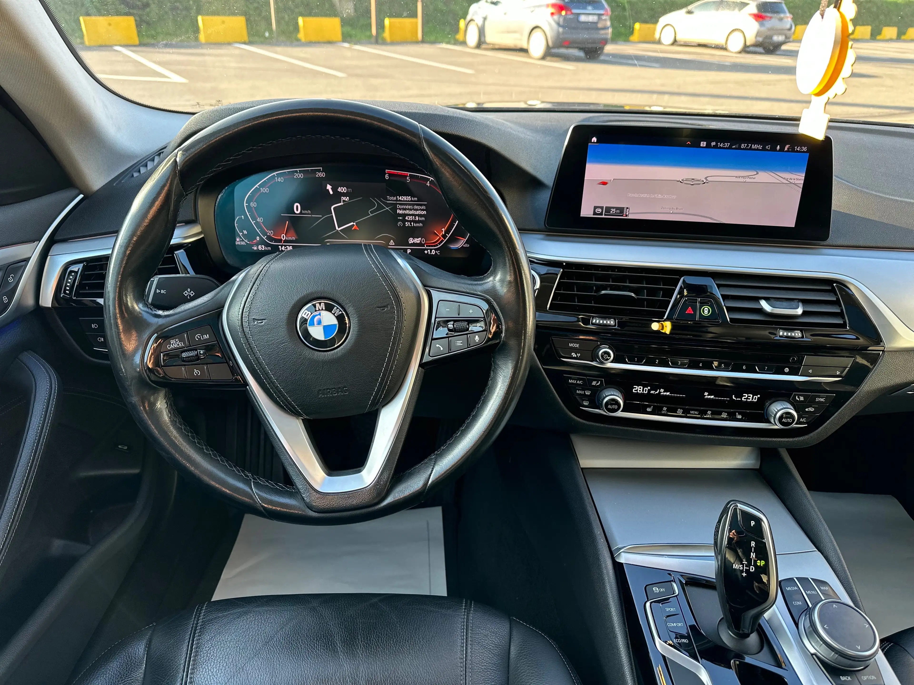 BMW 518 518d HISTORIQUE COMPLET / FULL LED / CAM / — photo 8
