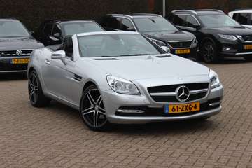 Automaat / 107.441 km / AIRSCARF / Zwart Leder / P