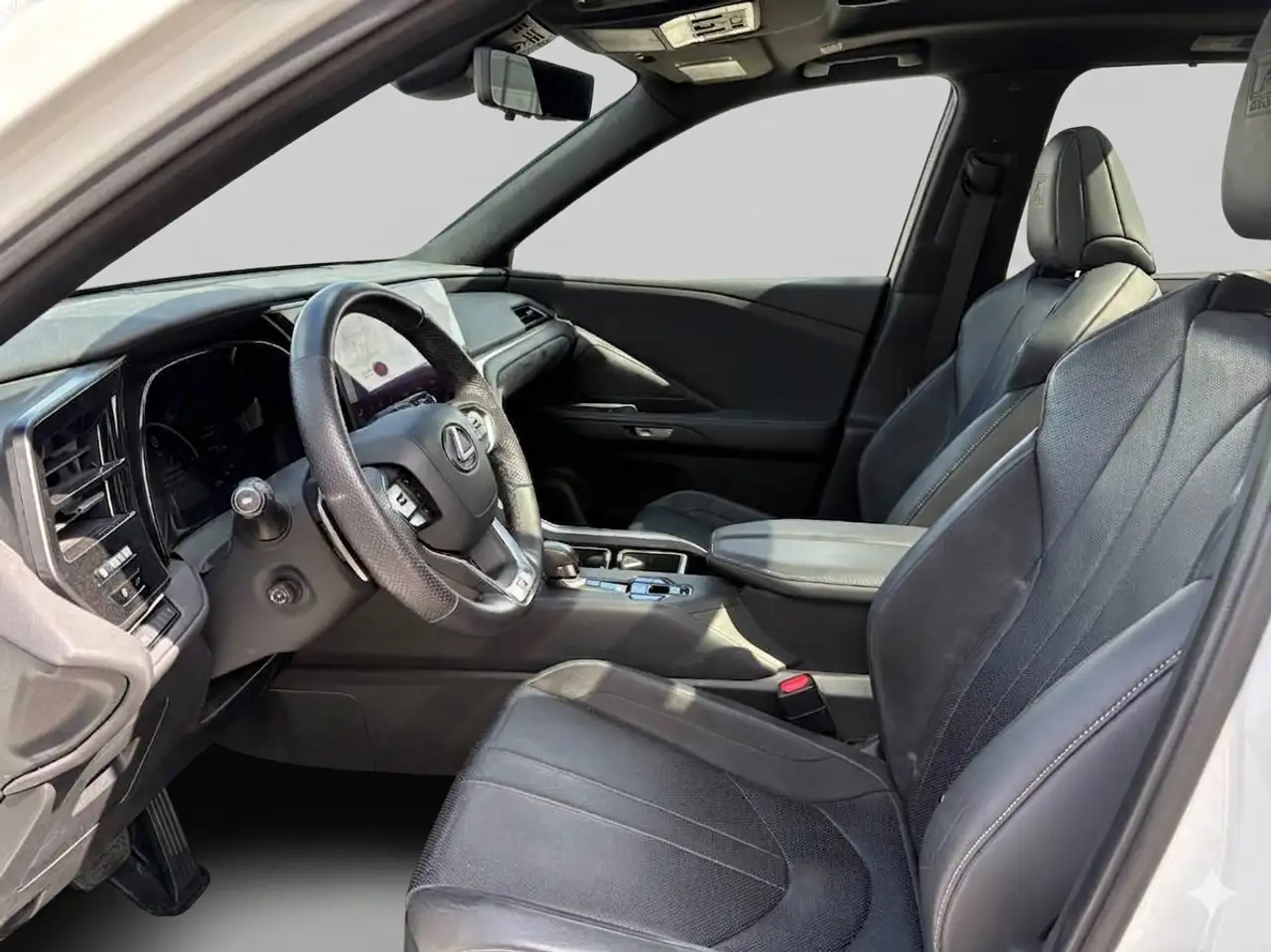 Lexus TX снимка Lexus TX