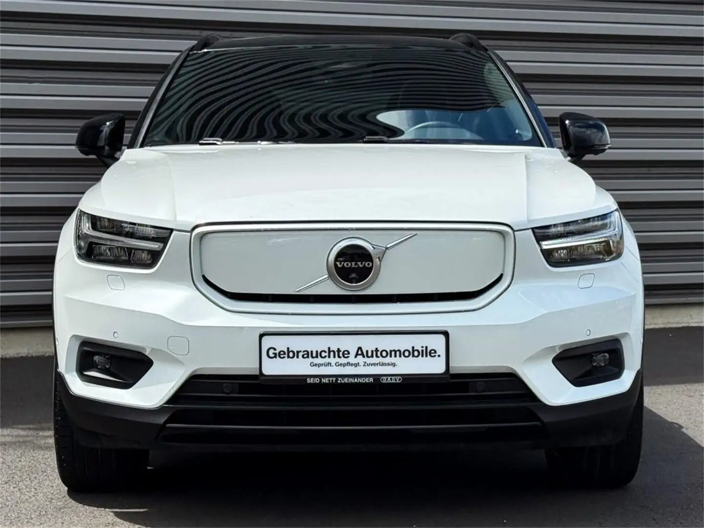 Volvo XC40 Recharge Pure Electric 78 Білий - 2