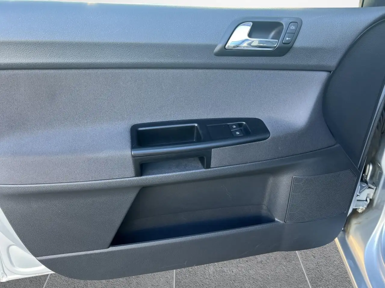 Volkswagen Polo Citadine 5 portes — photo 27