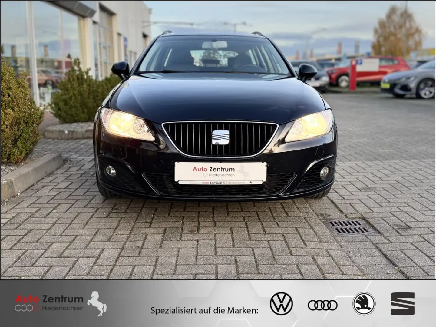 SEAT Exeo ST 1.8TSI Style PANO*Leder*Winterpaket Schwarz - 2
