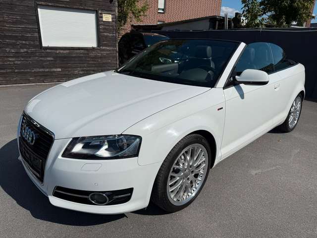 Imagine Audi A3 Cabrio 1.2 S line Sportpaket plus NAVI*SZHZ*