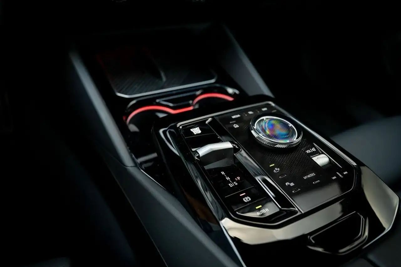BMW 530 5-serie 530e xDrive Touring M Sport Bowers & Wil, миниатюра 24