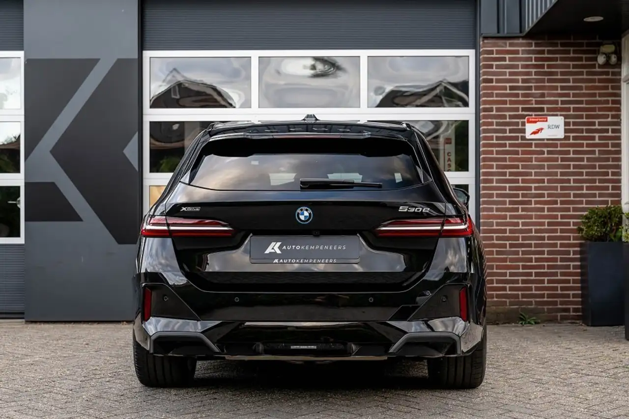 BMW 530 5-serie 530e xDrive Touring M Sport Bowers & Wil, миниатюра 2