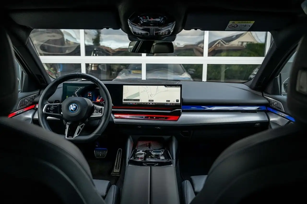 BMW 530 5-serie 530e xDrive Touring M Sport Bowers & Wil, миниатюра 30