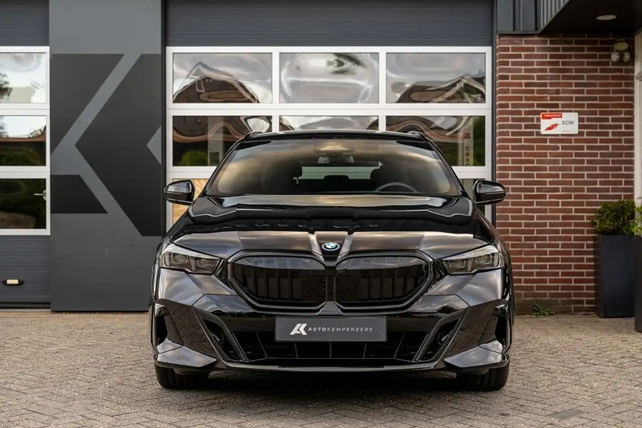 BMW 530 5-serie 530e xDrive Touring M Sport Bowers & Wil, миниатюра 12