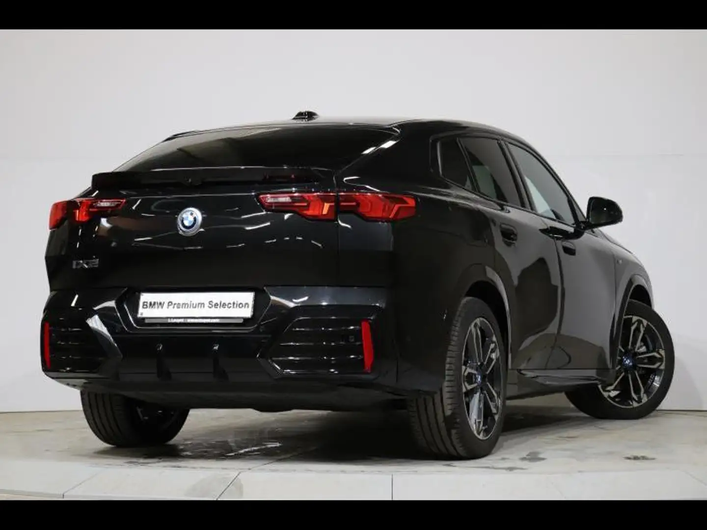 BMW iX2 xDrive30 Kit M Sport Negru - 2