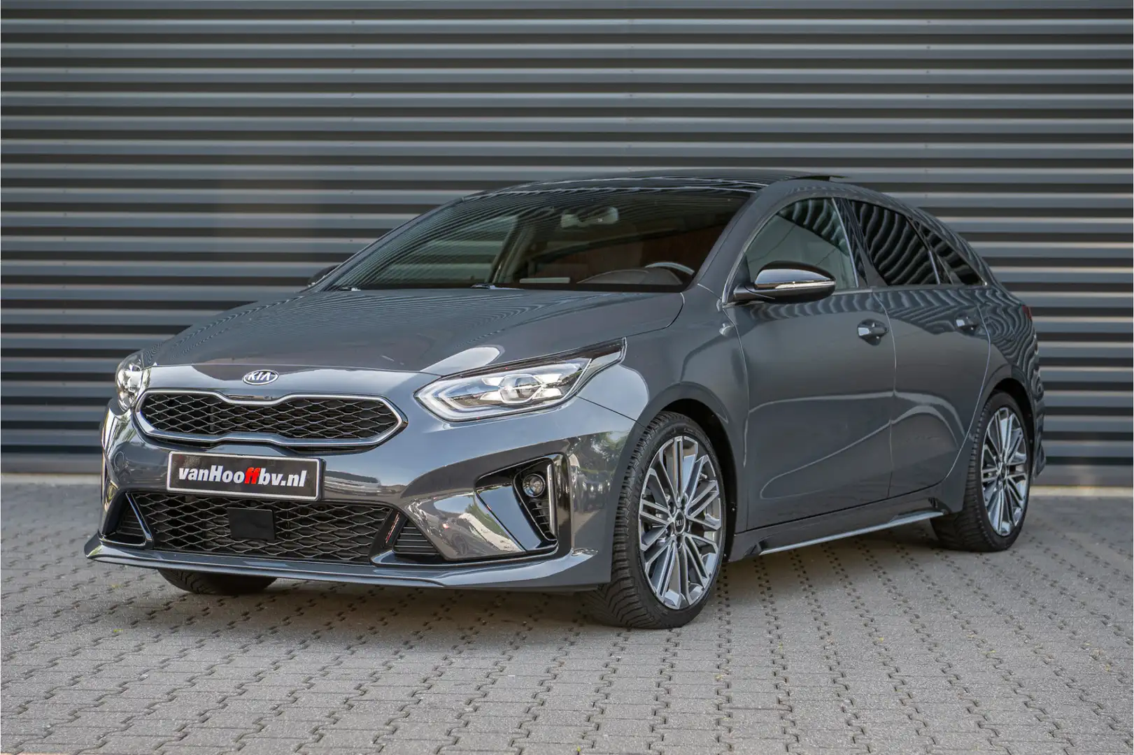Kia ProCeed / pro_cee'd 1.4 T-GDI GT-PlusLine ACC-Panoramadak-Leder Grijs - 1