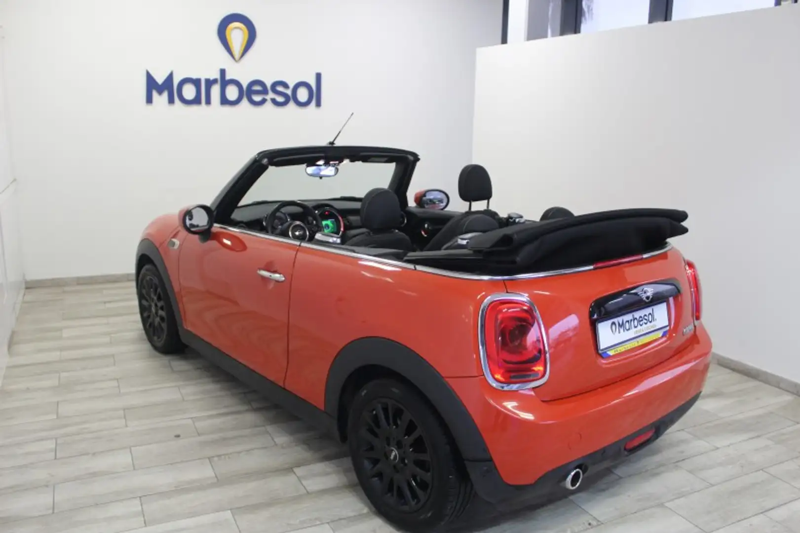 MINI Cooper Cabrio Aut. Naranja - 2