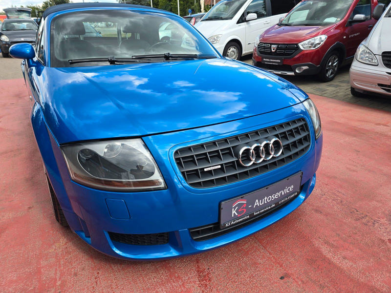 Audi TT Roadster 3.2   quattro — photo 2