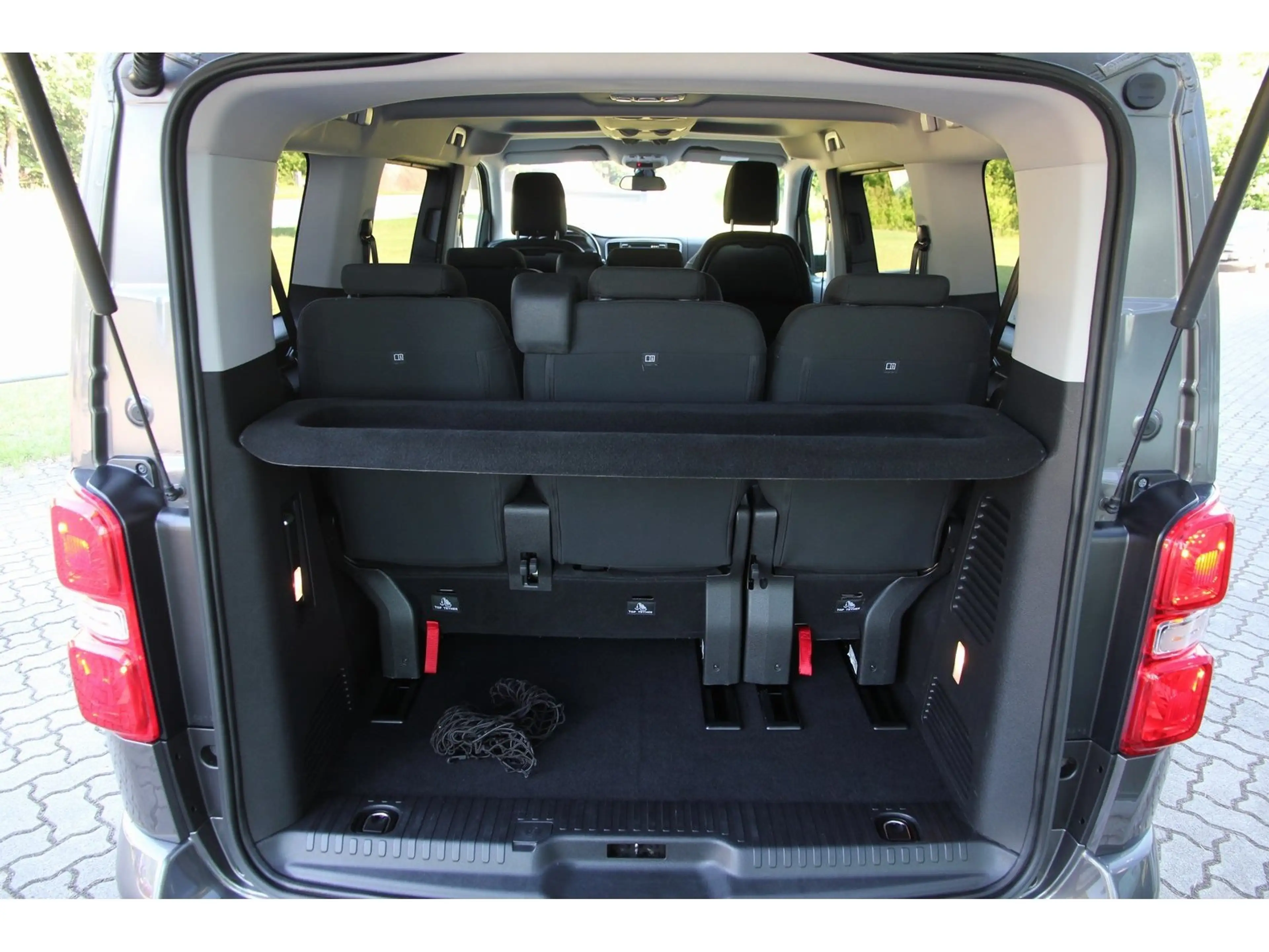 Peugeot Traveller L2 Active BHDi 150 Carplay RFK 8 Sitze — photo 8