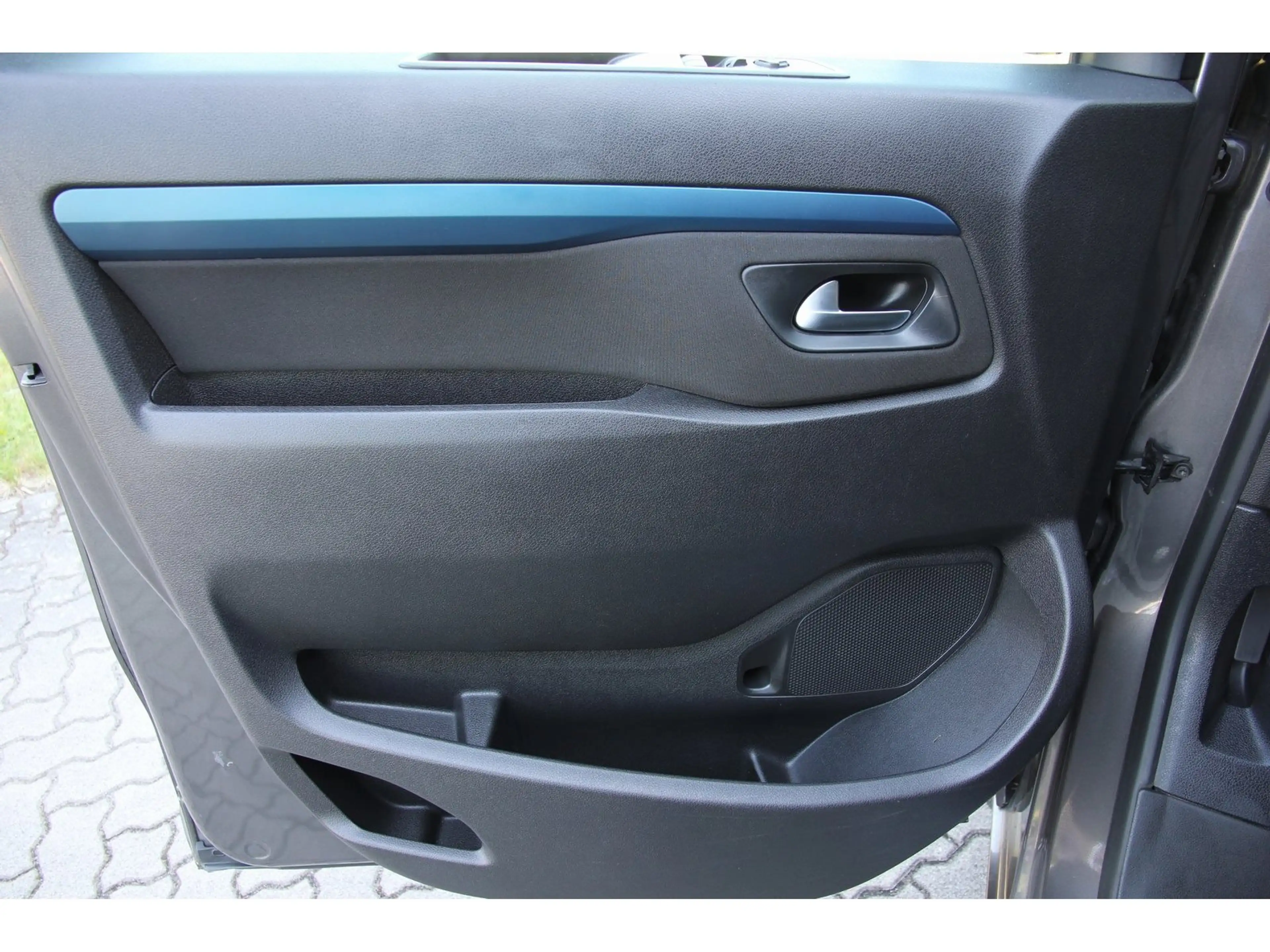 Peugeot Traveller L2 Active BHDi 150 Carplay RFK 8 Sitze — photo 15