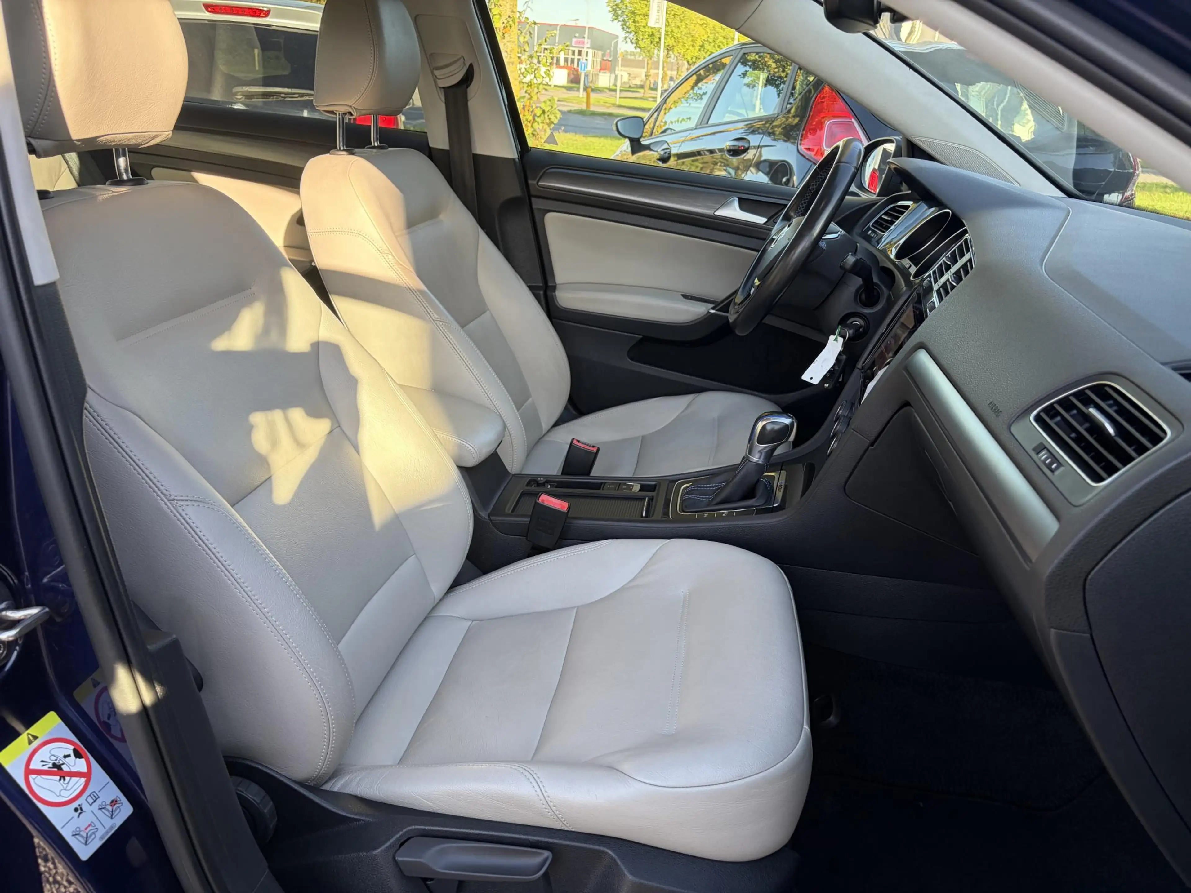 Volkswagen e-Golf e-Golf ✓SOH 88.57%✓Carplay✓Navi✓Leder✓Clima✓Cruise — photo 11