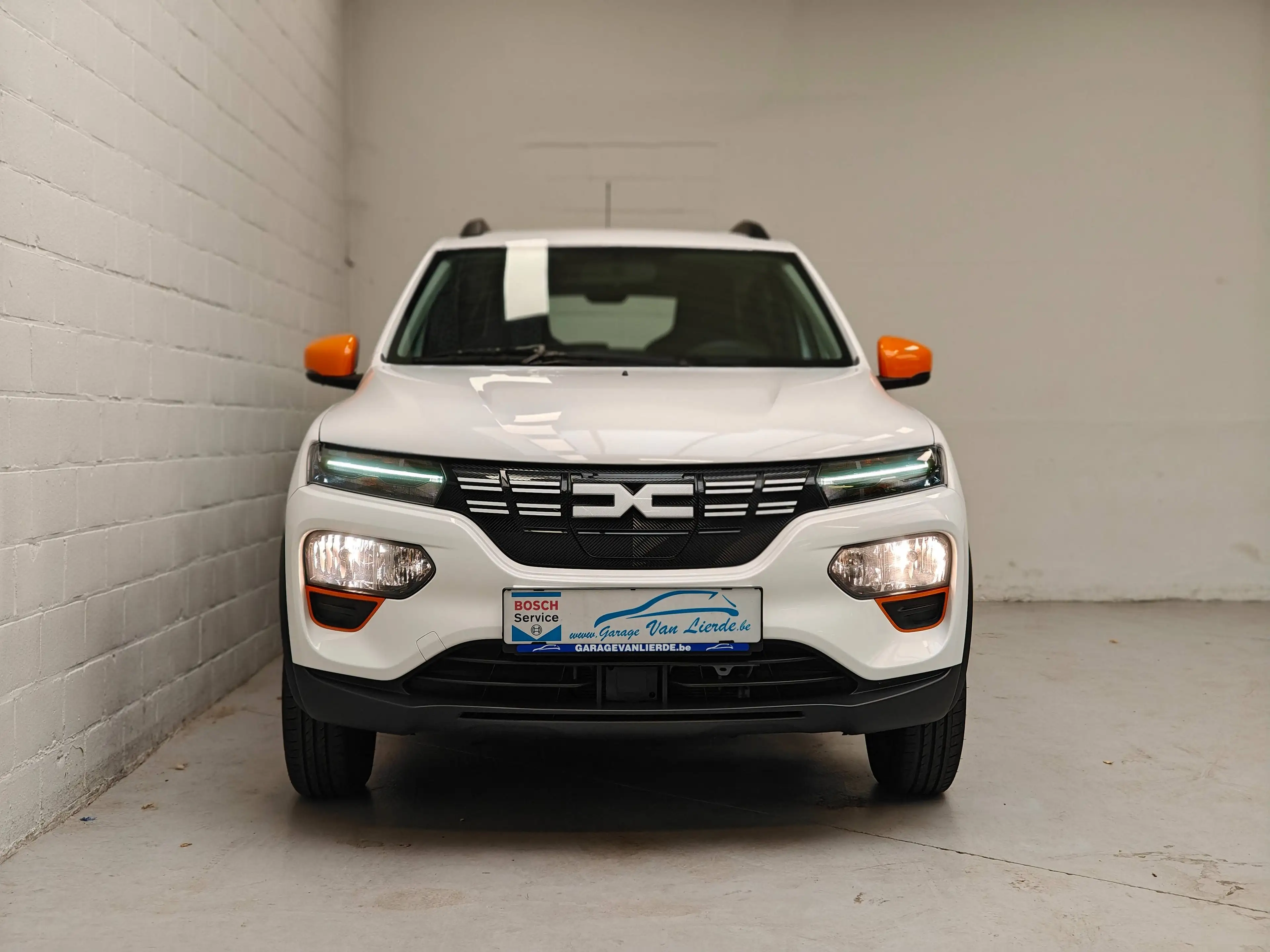 Dacia Spring 26.8 kWh Expression - Apple Carplay - GPS - Camera - Leder — photo 4