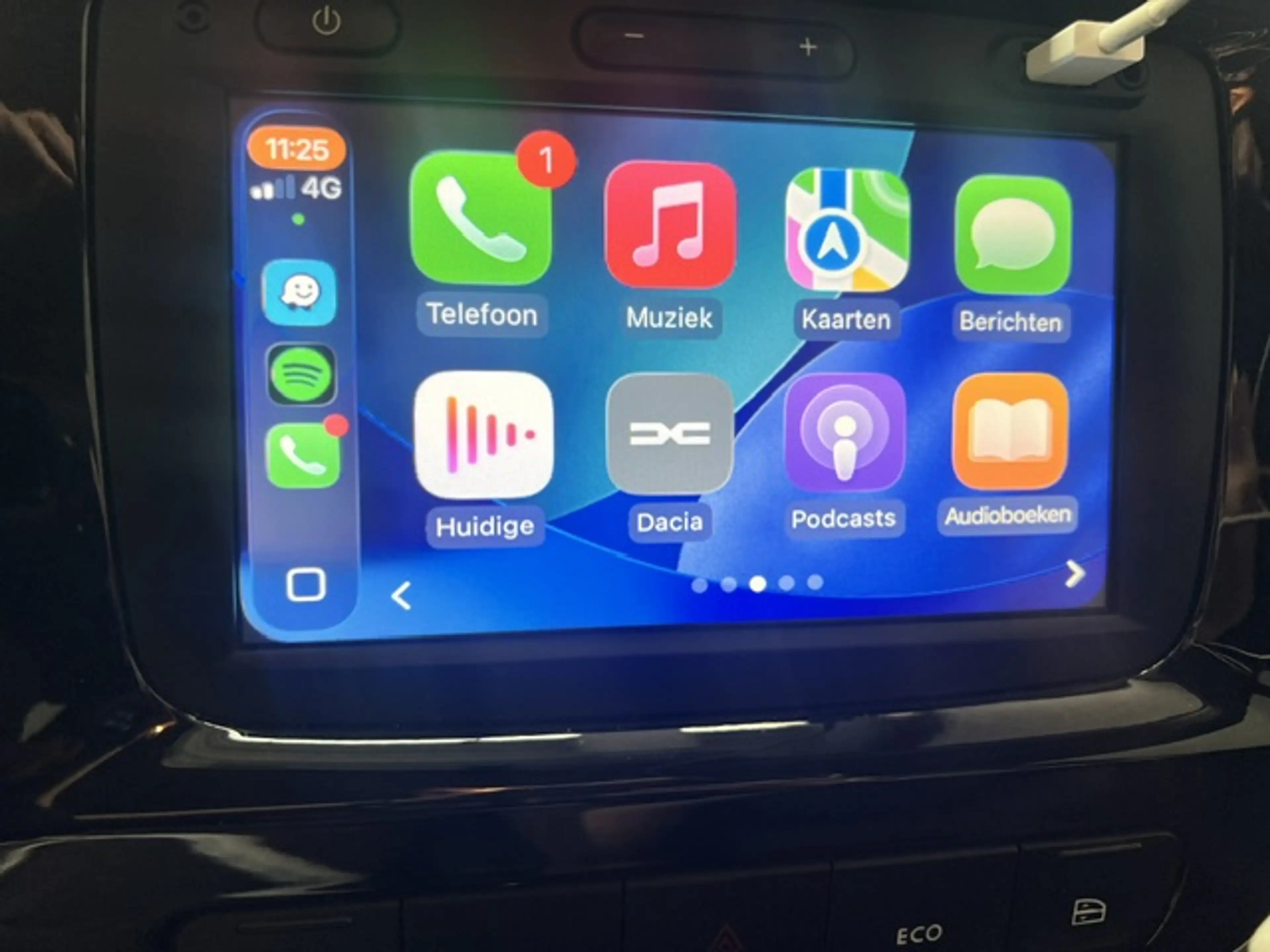 Dacia Spring 26.8 kWh Expression - Apple Carplay - GPS - Camera - Leder — photo 8