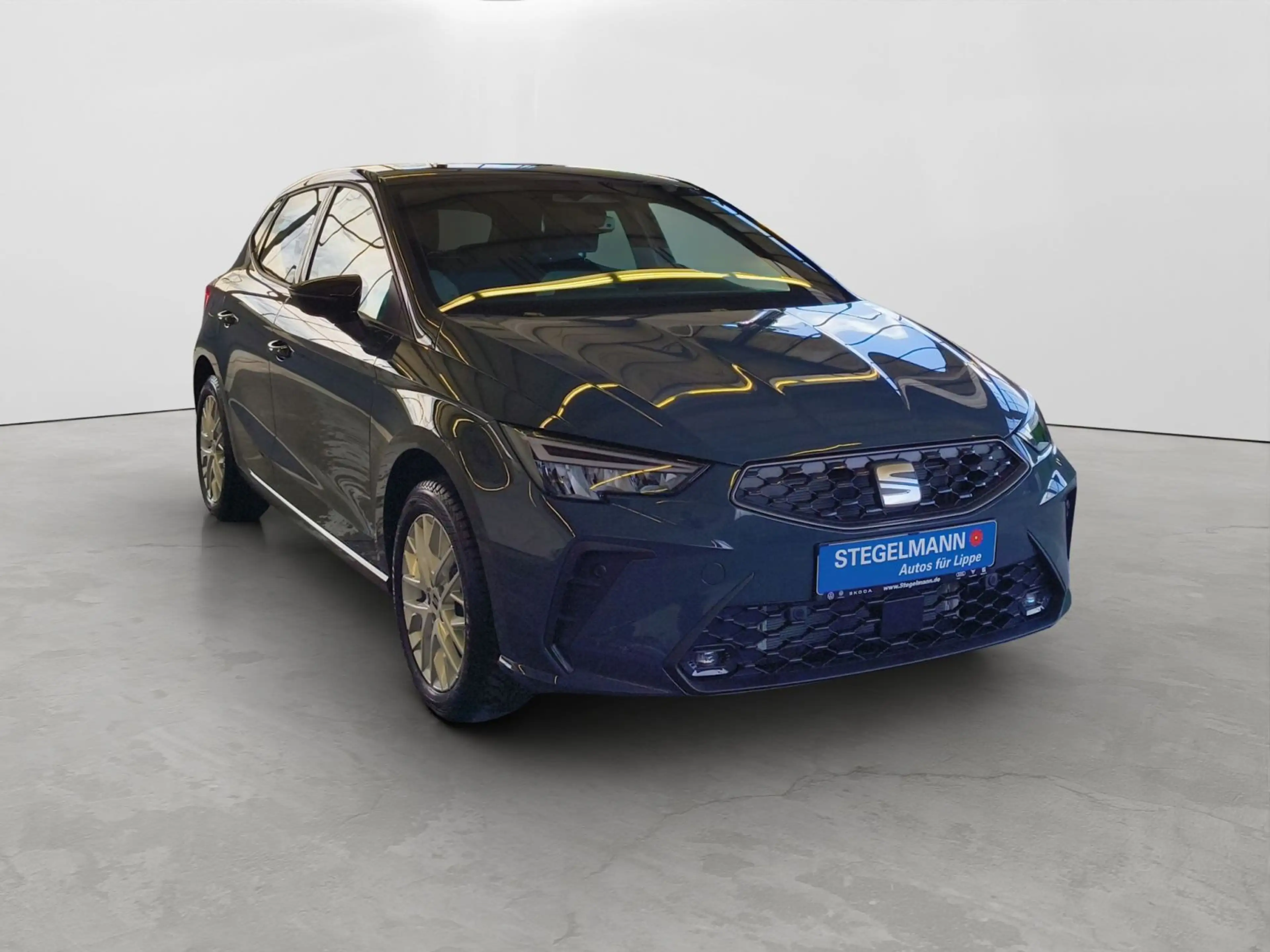 SEAT Ibiza IBIZA FR 1.0 TSI DSG Ganzjahresreifen Kamera Nav — photo 8