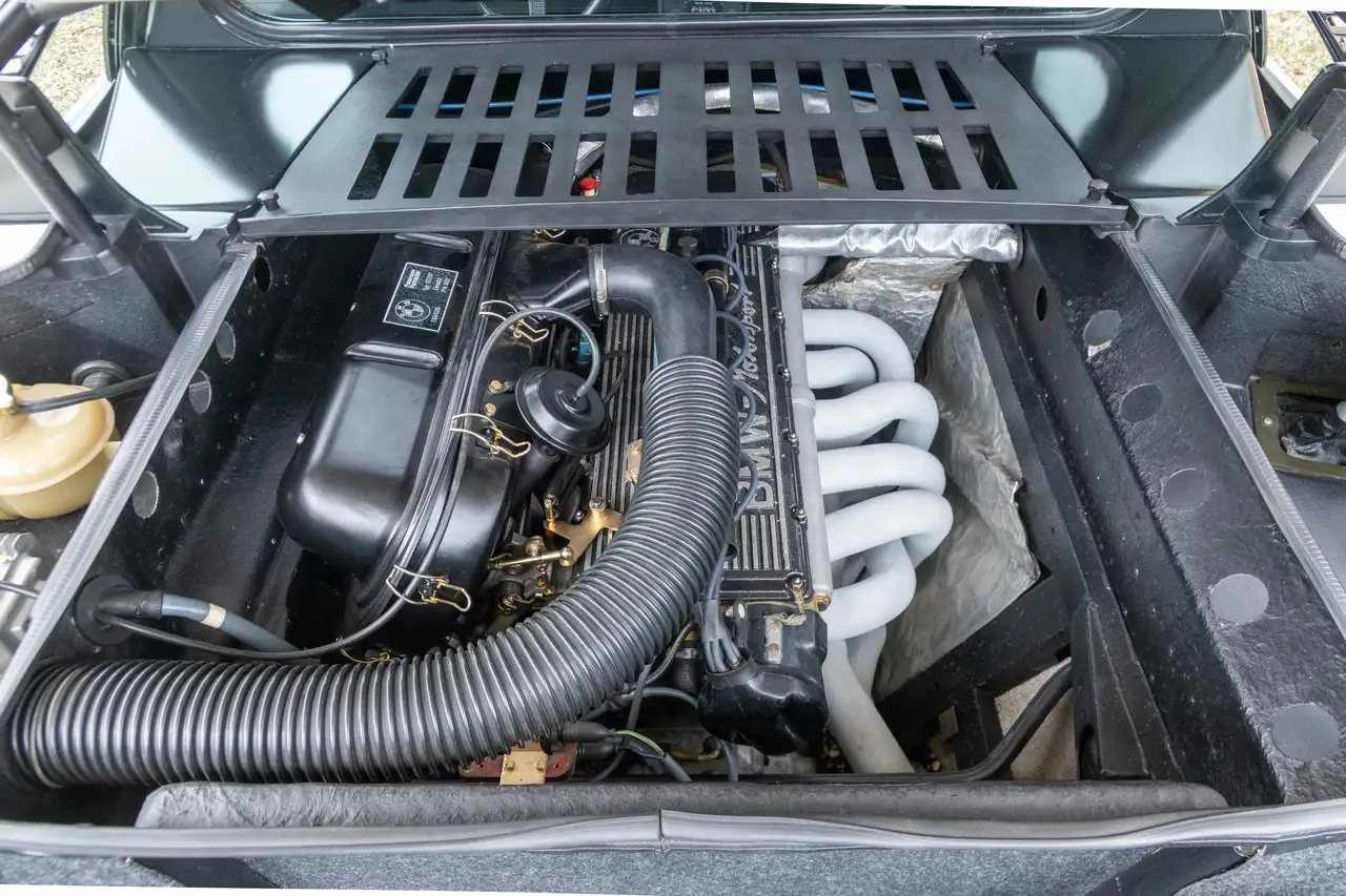 BMW M1 "The road legal homologation M1" Reconditioned for, foto 4