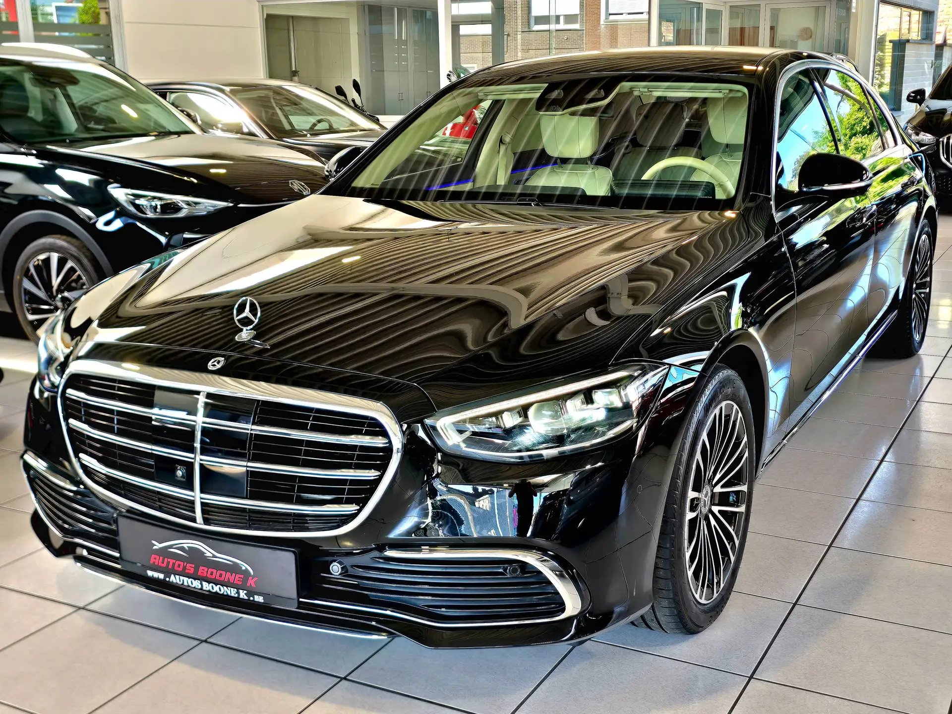 벤츠 Mercedes-Benz S-Class S 450 2024 검정 사진 3