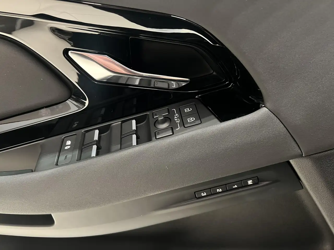 Land Rover Range Rover Evoque 2026 — фото 13